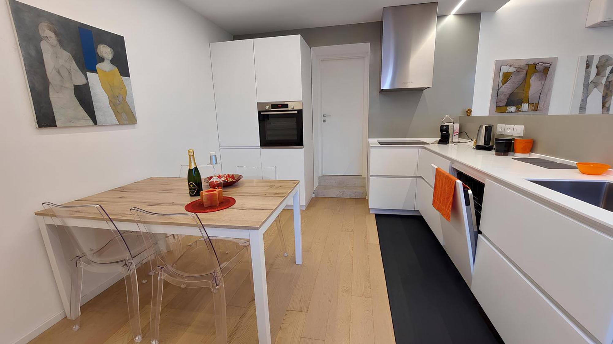 Over The Castle Apartment Тренто Екстериор снимка