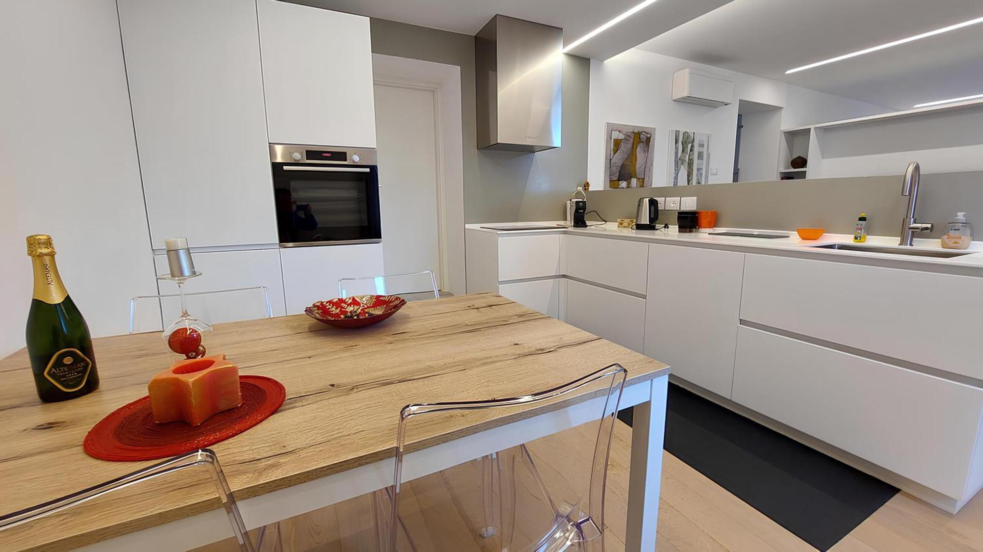 Over The Castle Apartment Тренто Екстериор снимка
