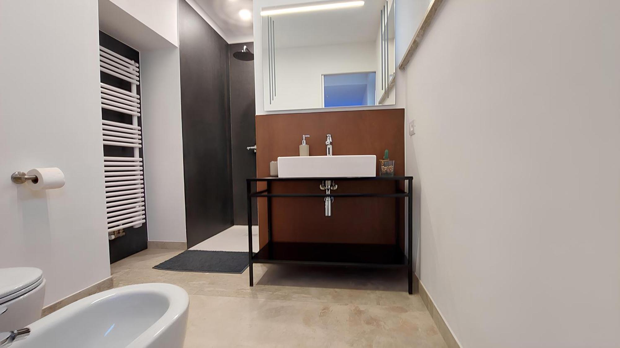 Over The Castle Apartment Тренто Екстериор снимка